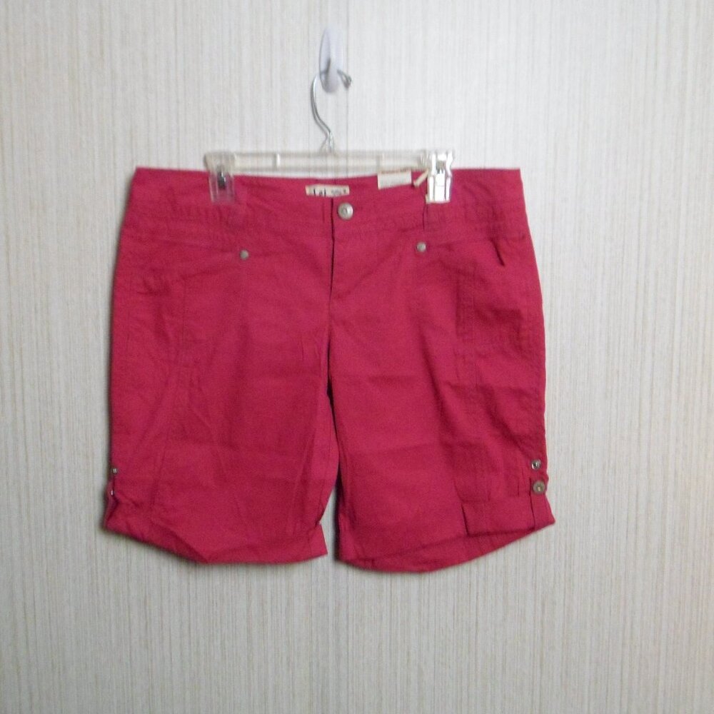lei Red Womens Bermuda Shorts